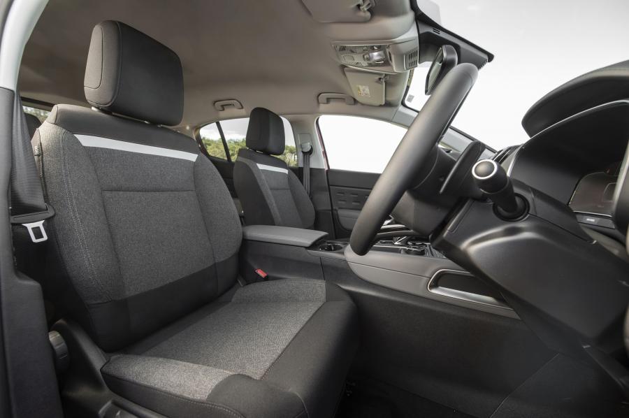 Интерьер Citroen C5 Aircross 2019 года  (AU) (фото 24 из 40)